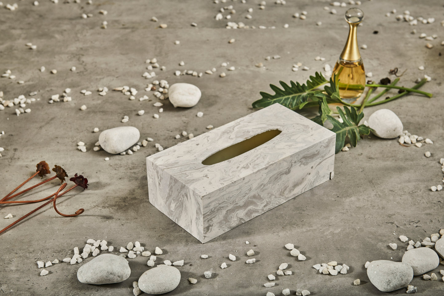 A Tiny Mistake Leherein Rectangle Tissue Box, 26 x 13 x 8 cm