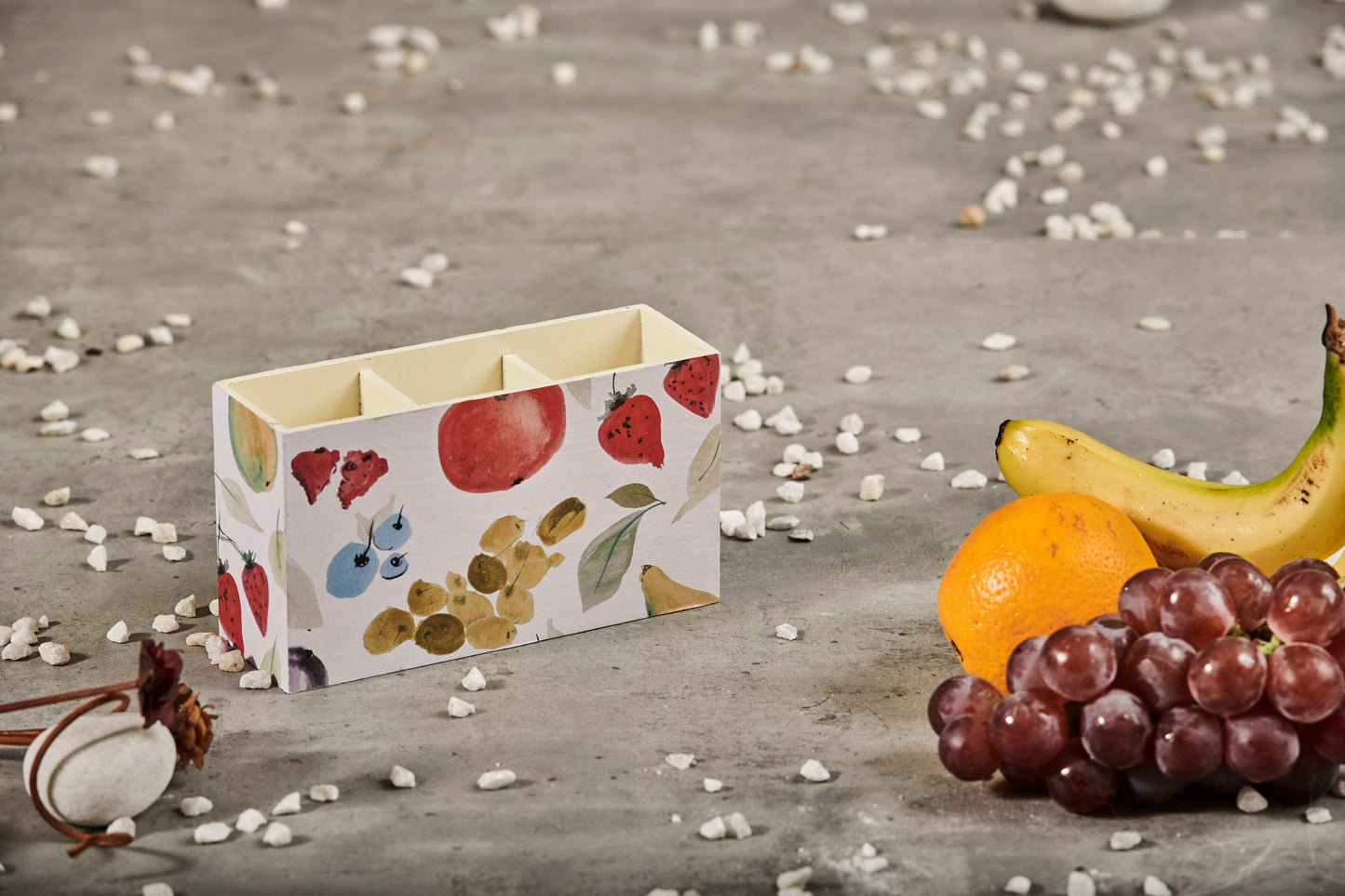 A Tiny Mistake Assorted Fruits Wooden Cutlery Holder, 18 x 10 x 6.5 cm