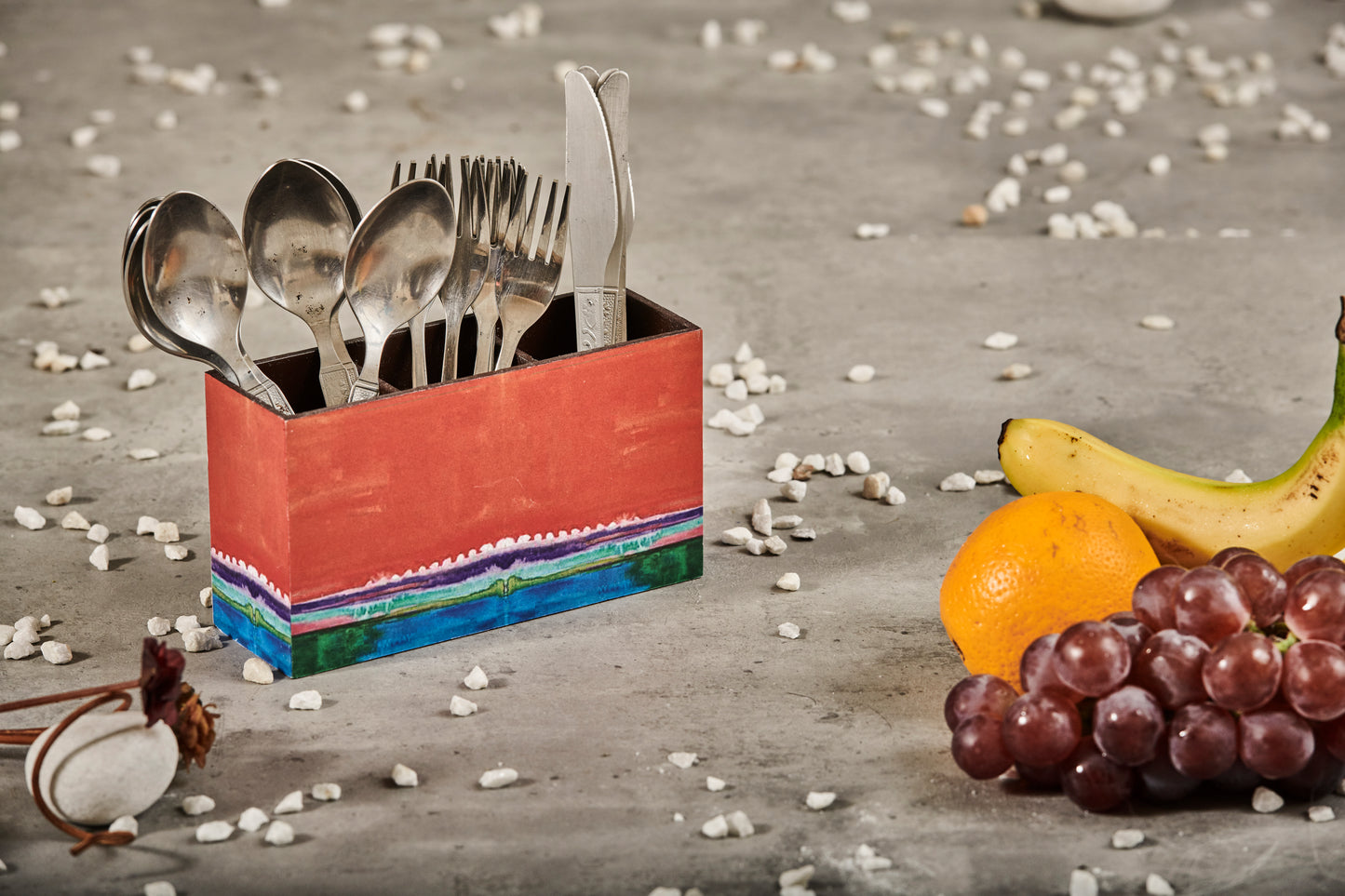 A Tiny Mistake Horizon Wooden Cutlery Holder, 18 x 10 x 6.5 cm