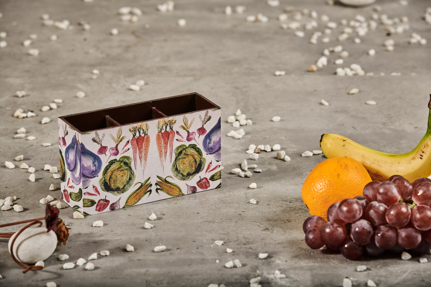 A Tiny Mistake Vegetables Wooden Cutlery Holder, 18 x 10 x 6.5 cm