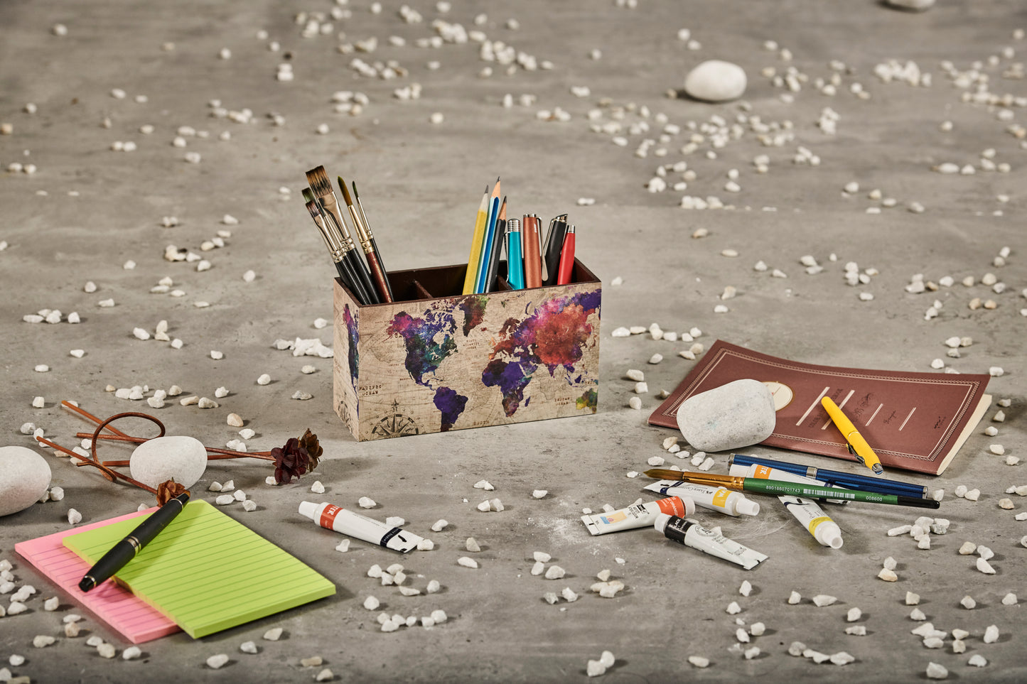 A Tiny Mistake Atlas Wooden Cutlery Holder, 18 x 10 x 6.5 cm