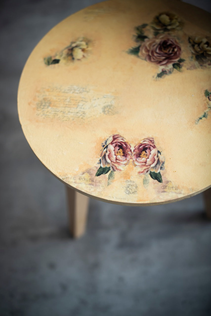 Nesting Tables (Set of Two)