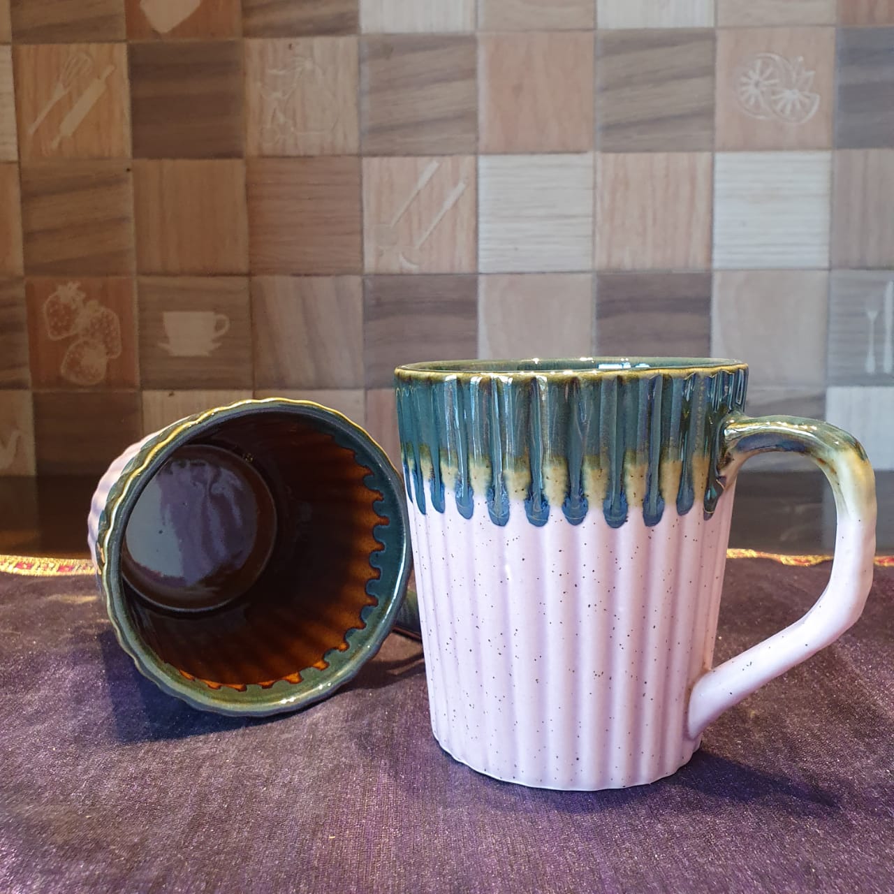Elegant Dual Colours Ceramic Mugs, Set of 2, Coffee and Tea Mugs, Soup Mugs 390 Ml Each (Pink on The Outside Mustard Brown on The Inside)
