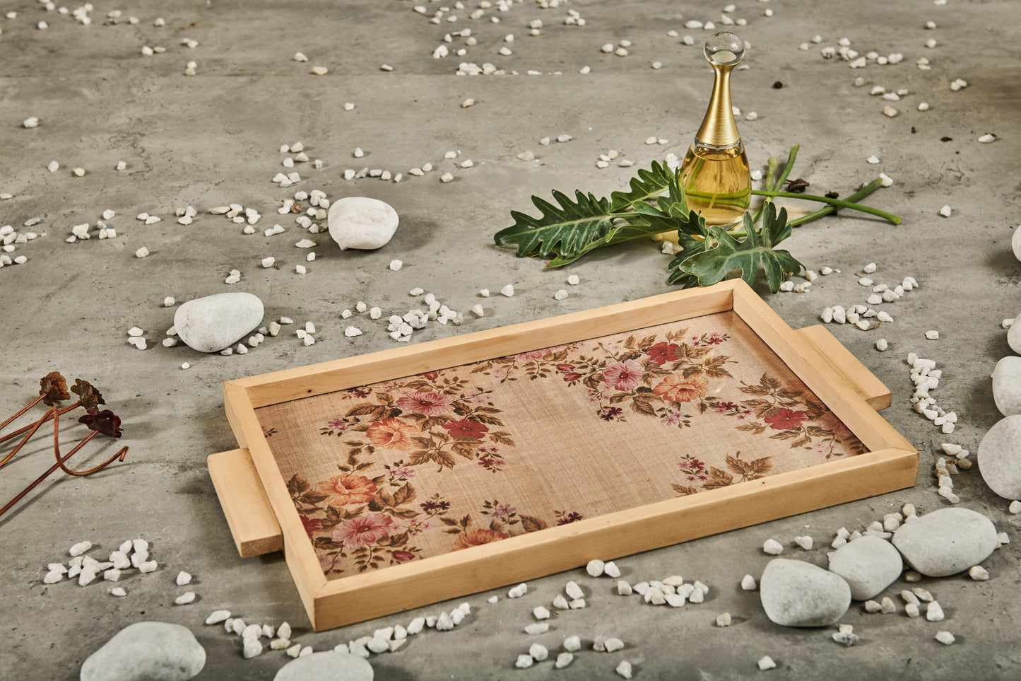 A Tiny Mistake Flowers Pattern Pine Tray with Handle Serving Pine Wood Tray