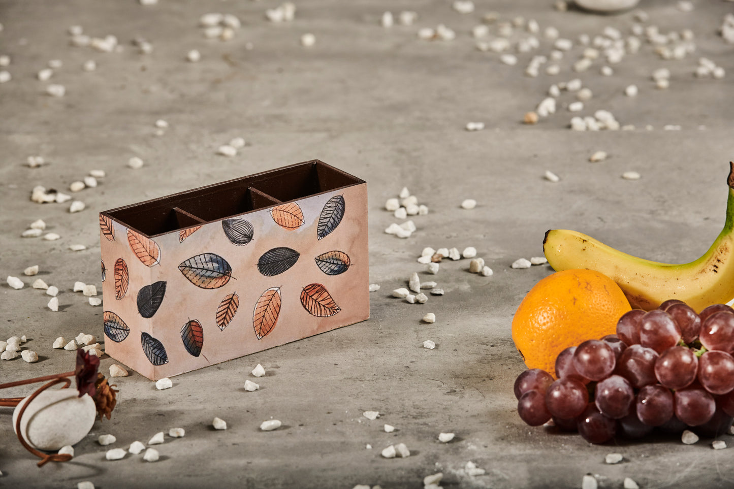 A Tiny Mistake Fall Leaves Wooden Cutlery Holder, 18 x 10 x 6.5 cm